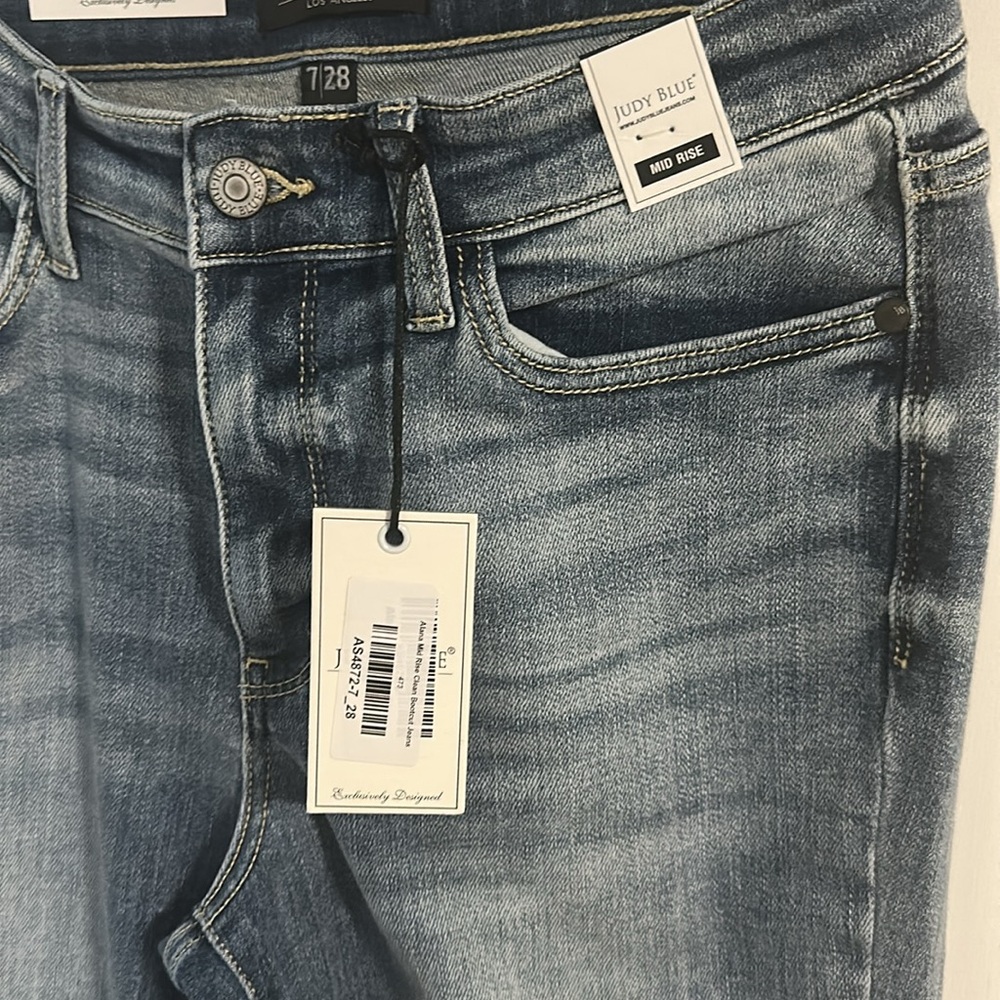 Judy Blue jeans - Picture 3 of 5